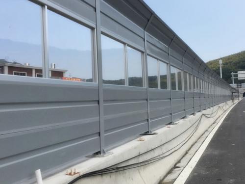 復(fù)合針孔聲屏障